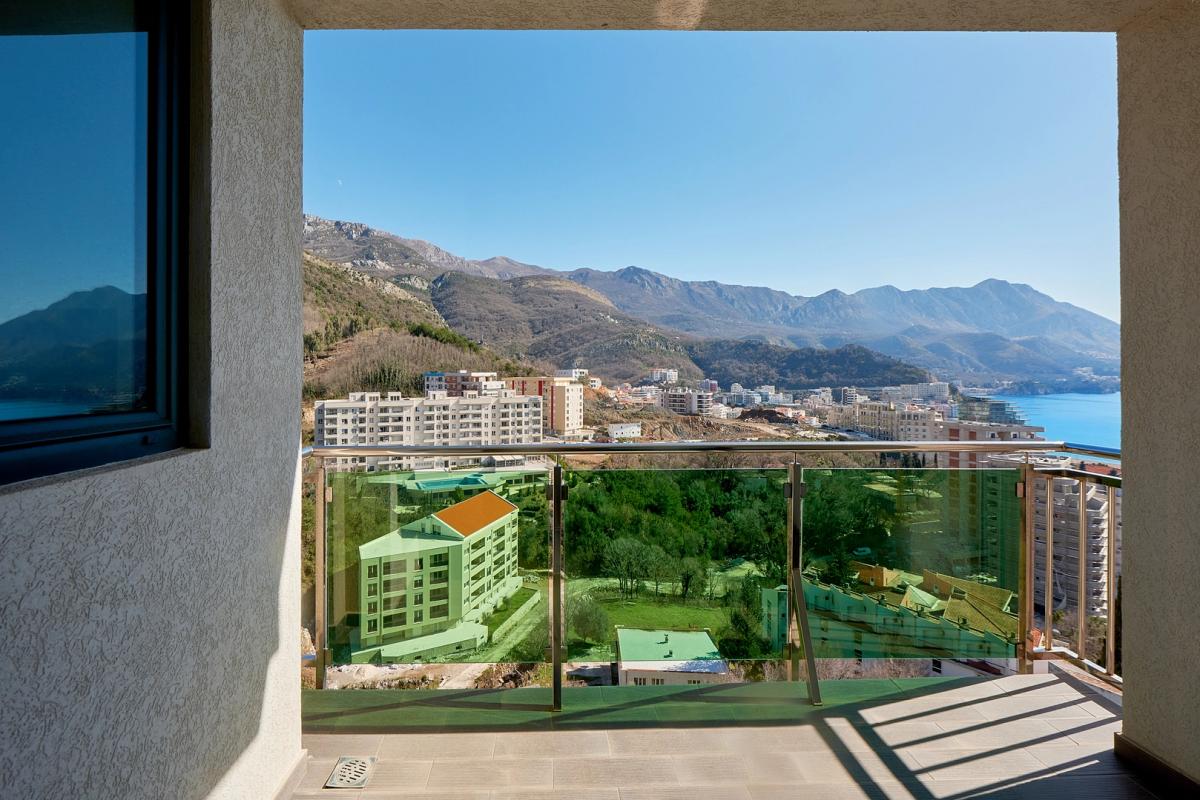 1 bedroom apartment for sale 51m2 in Becici 2