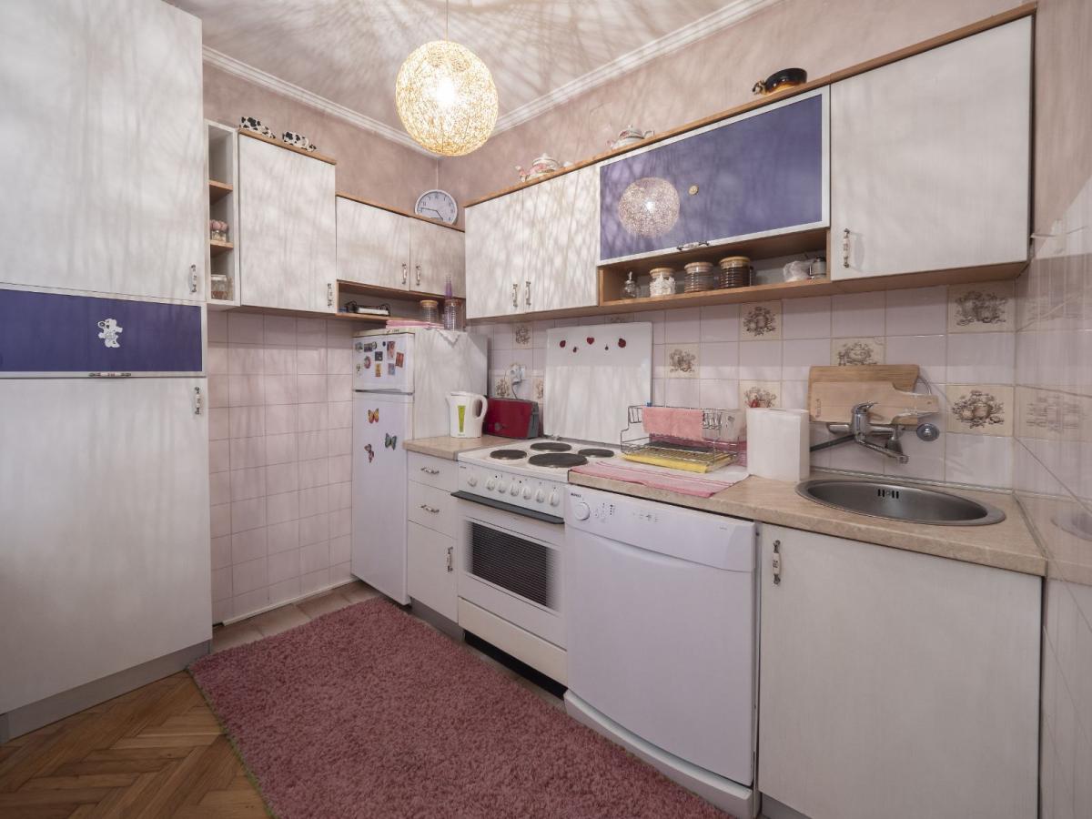 One bedroom apartment for sale in Budva 10