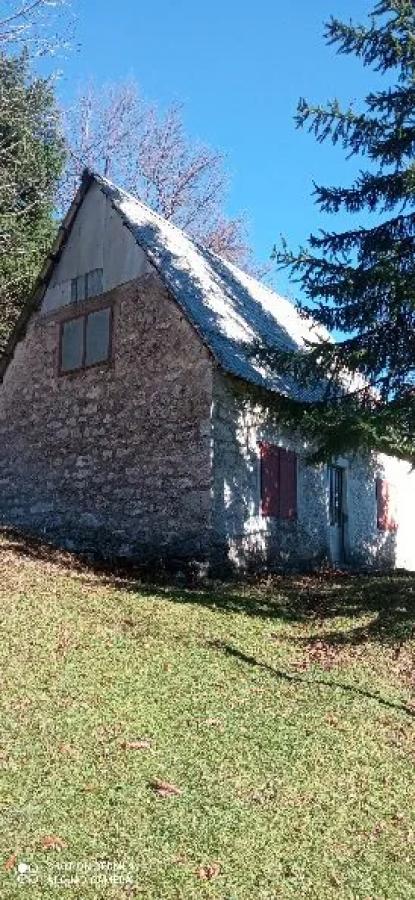 Na prodaju imanje u selu Donja Bukovica, Savnik, 99130m2 8