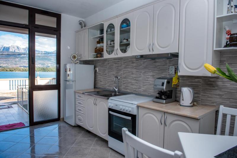 House for sale in Djurasevici, Tivat 4