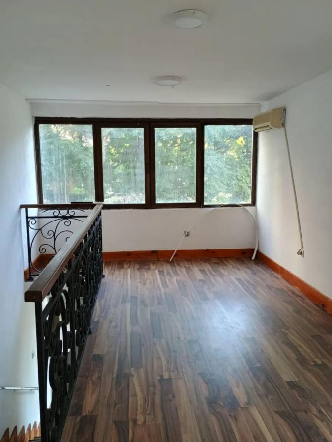 Poslovni prostor u Baru, 32m² 8