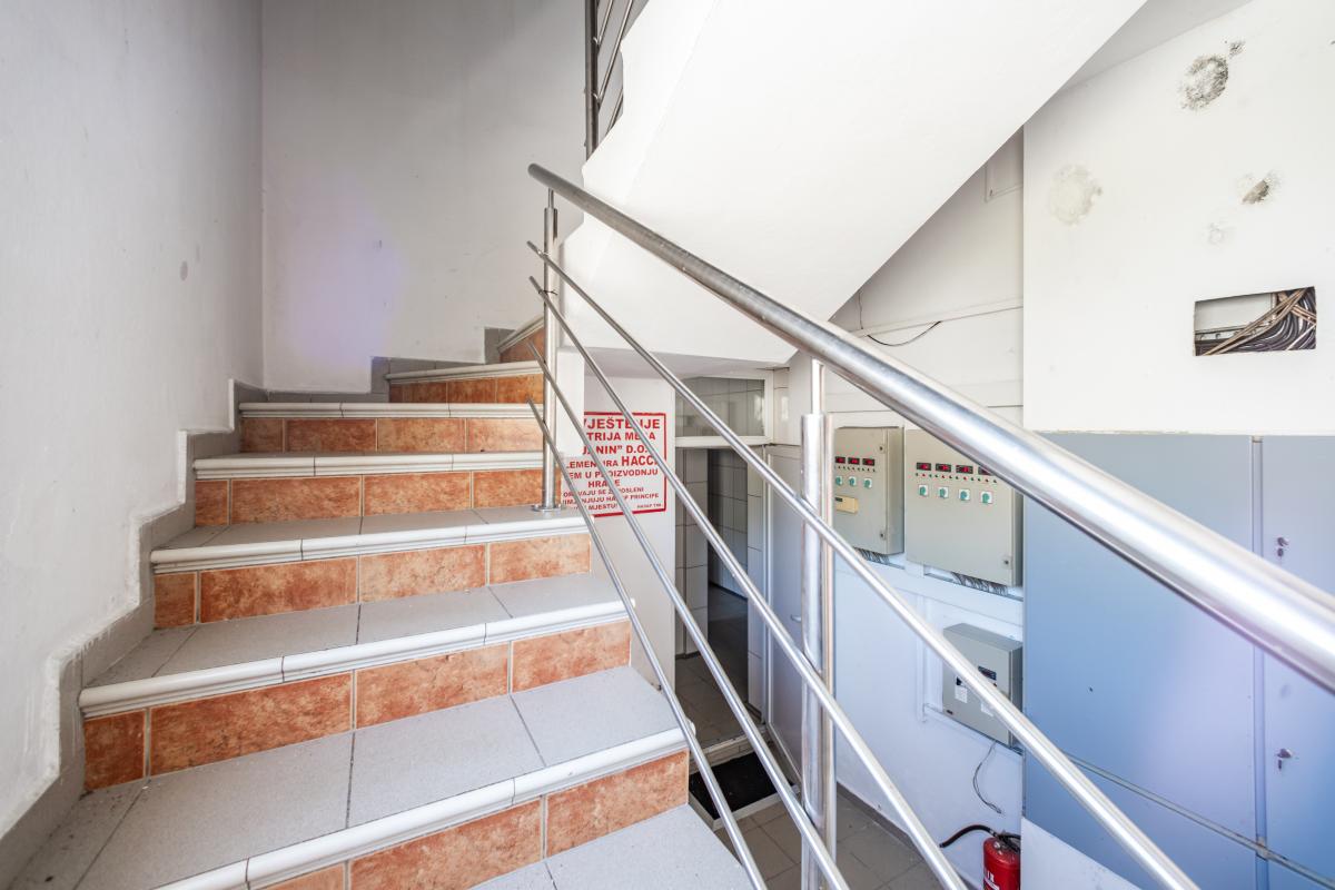 Nekretnina na Cetinju, 1200m² 35