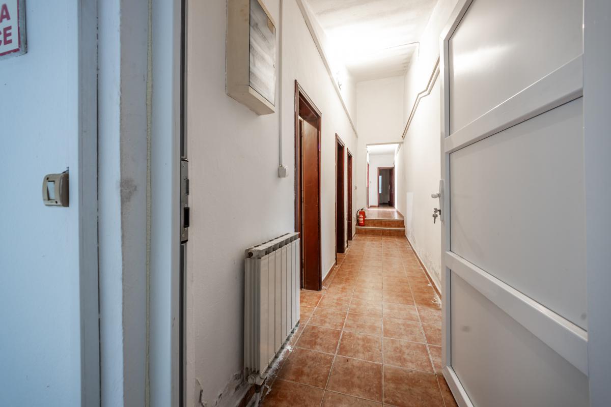 Nekretnina na Cetinju, 1200m² 38