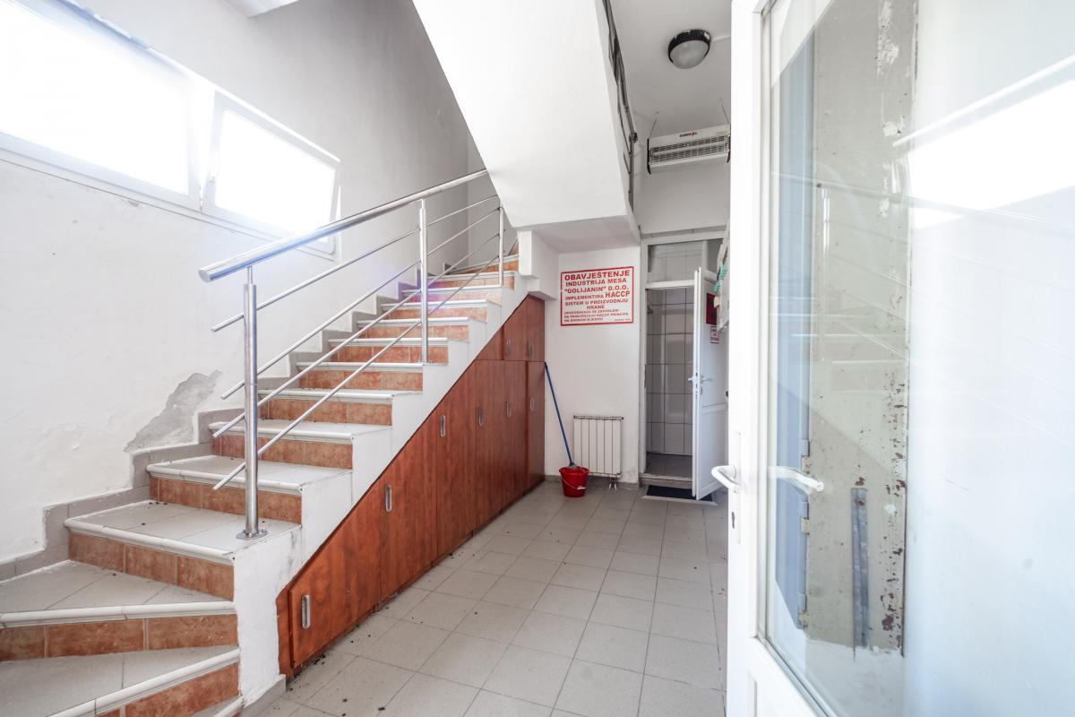 Nekretnina na Cetinju, 1200m² 41