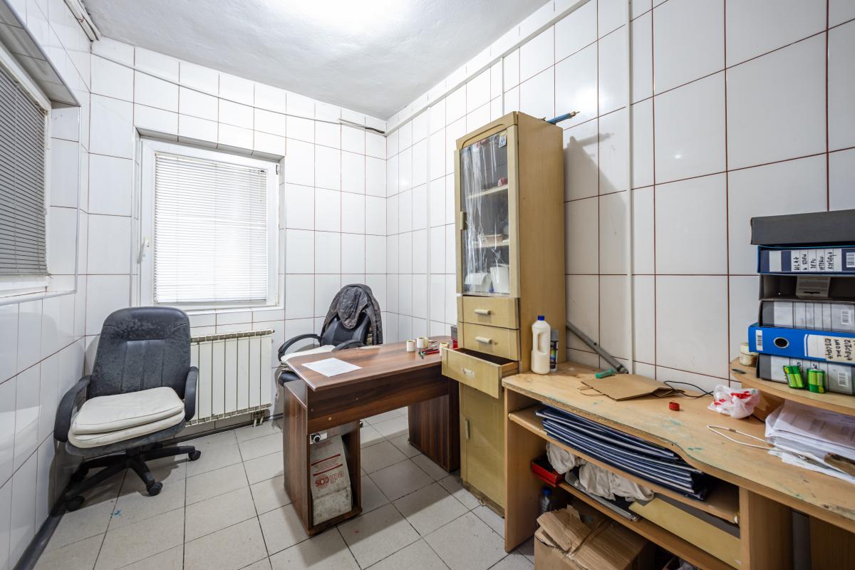 Nekretnina na Cetinju, 1200m² 42