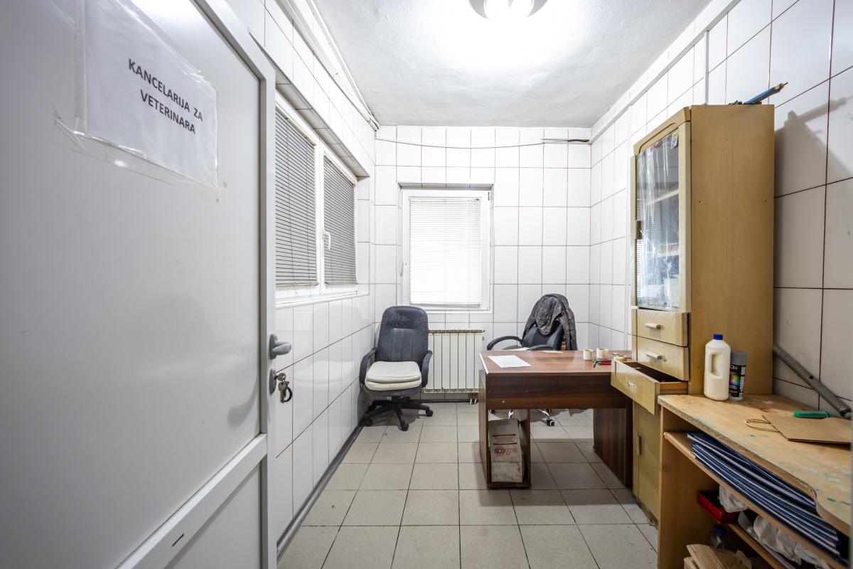 Nekretnina na Cetinju, 1200m² 43