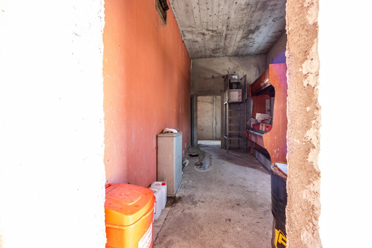 Nekretnina na Cetinju, 1200m² 45