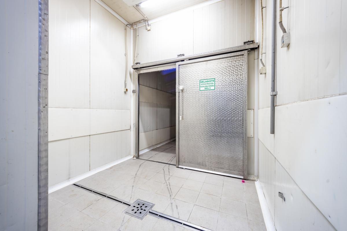 Nekretnina na Cetinju, 1200m² 7