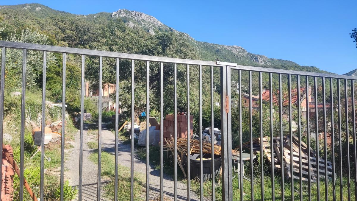 Nekretnina u Budvi, 3348m² 17