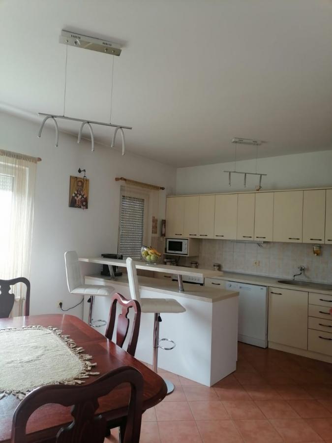 Kuća u Podgorici, 350m² 13