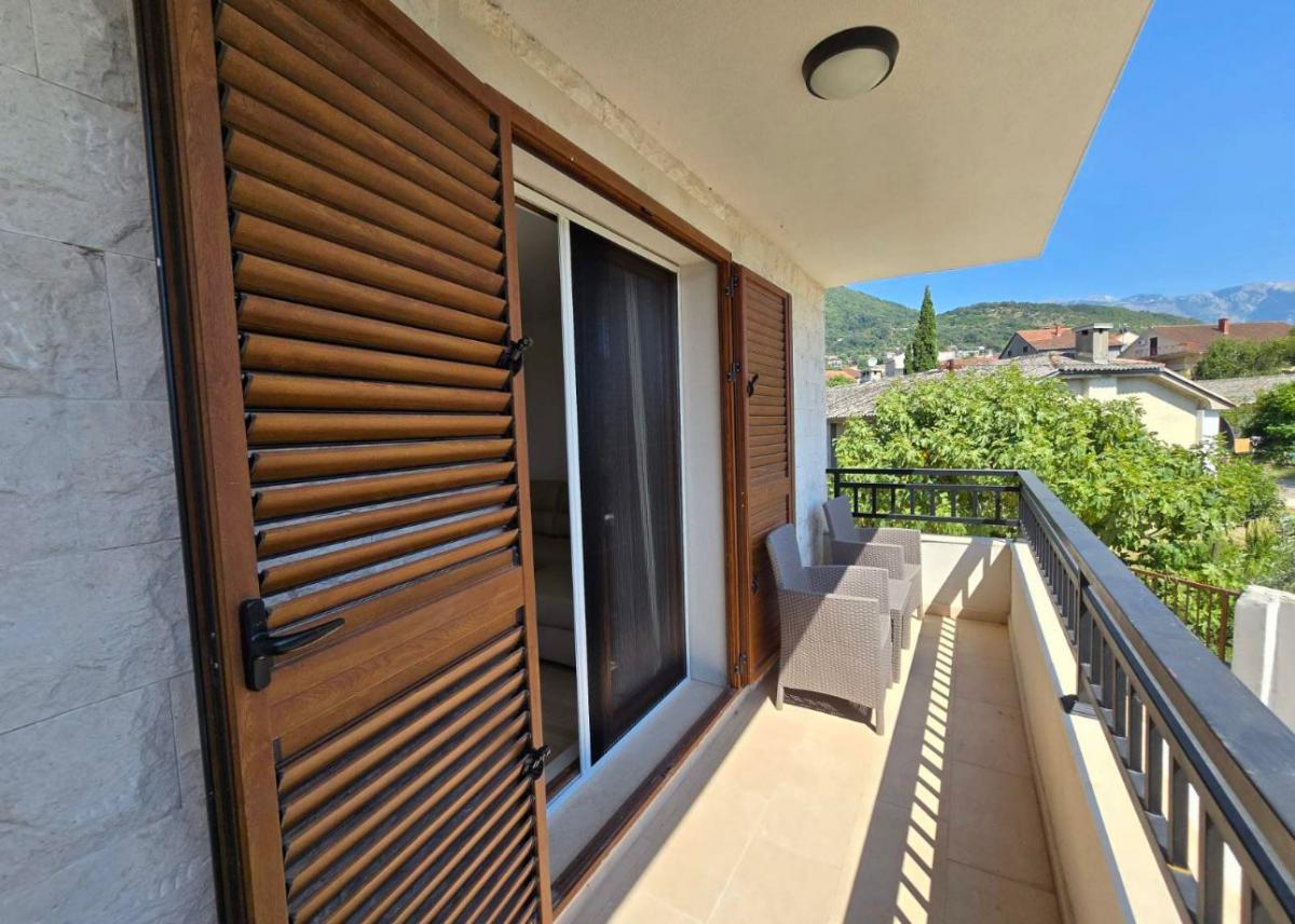 Jednosoban stan u Tivtu, 50m² 3