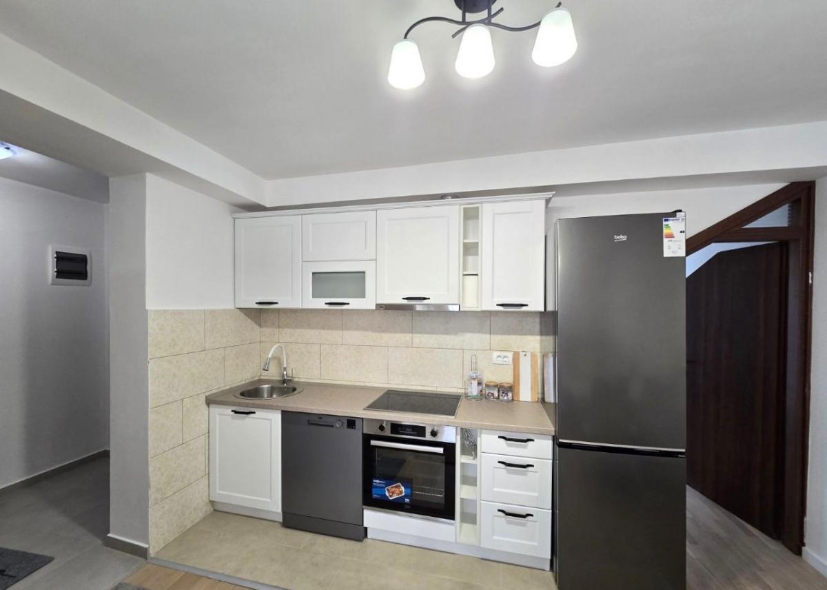 Jednosoban stan u Tivtu, 50m² 9