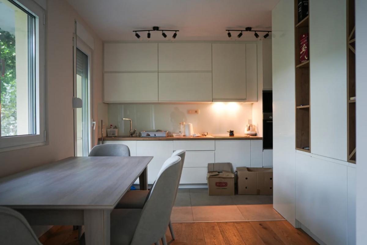 Dvosoban stan u Kotoru, 83m² 2