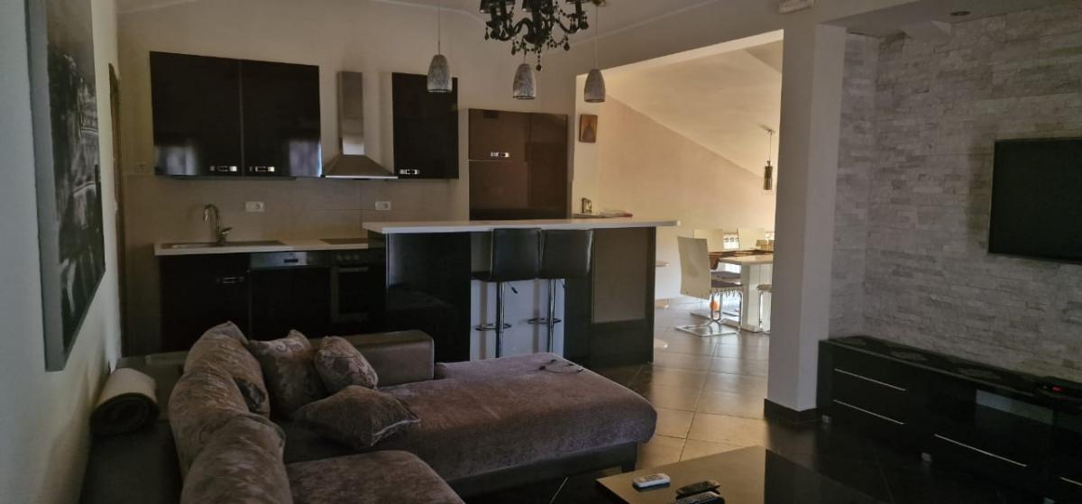 Višesoban stan u Kotoru, 120m² 3