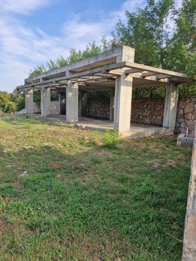Plac u Danilovgrad, 0m² 12