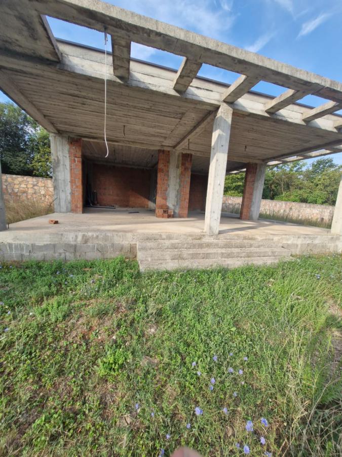 Plac u Danilovgrad, 0m² 8