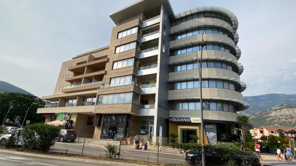 Dvosoban stan u Budvi, 120m²