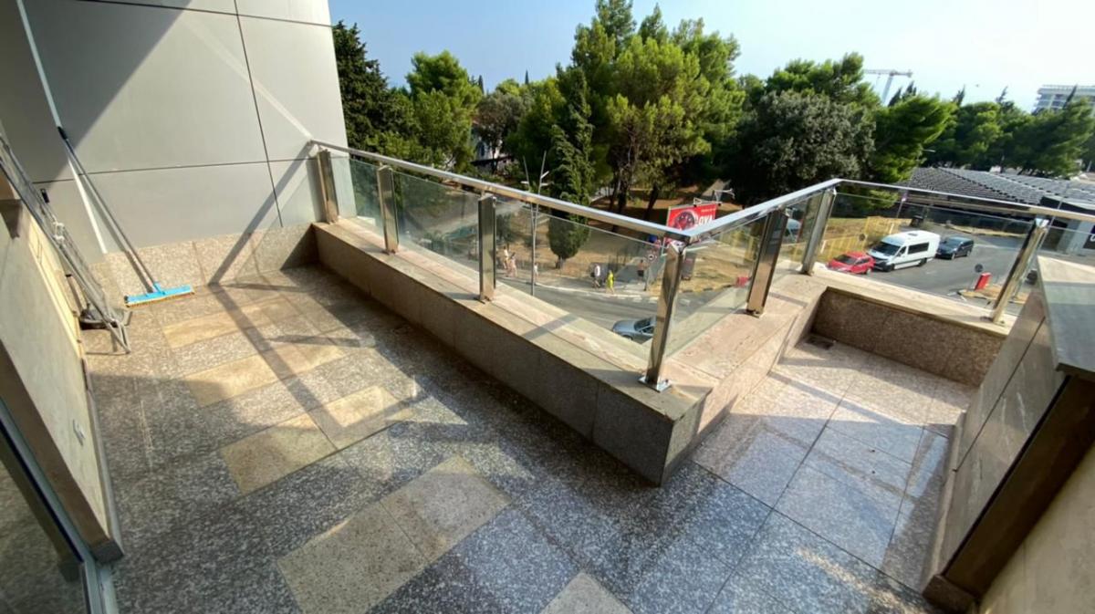 Dvosoban stan u Budvi, 120m² 7