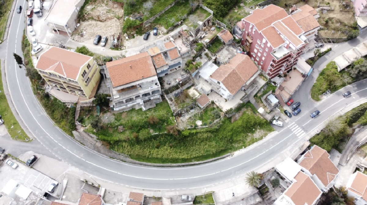 Nekretnina u Budvi, 800m²