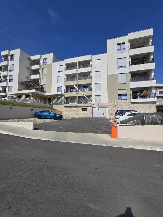 Jednosoban stan u Tivtu, 50m² 17