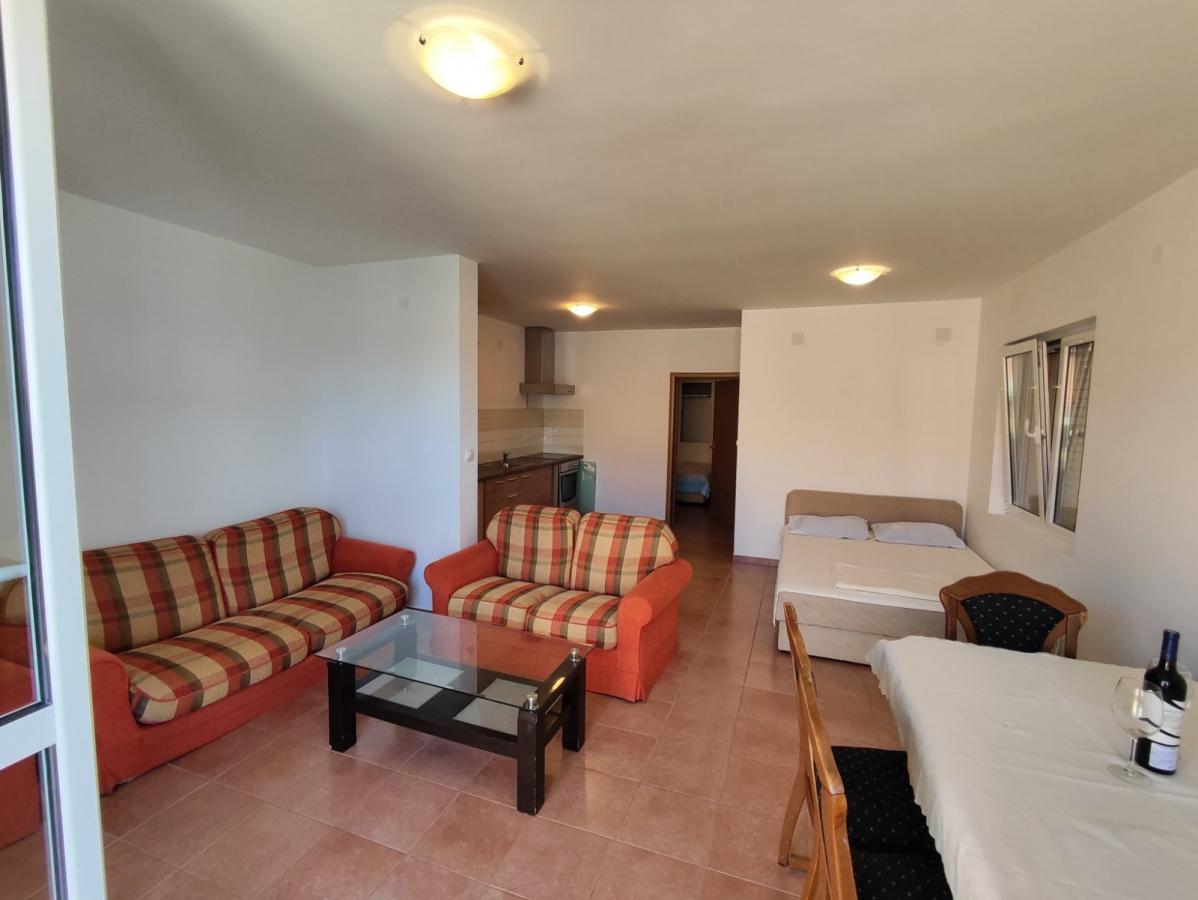 One-bedroom apartment 58 m2 for sale, Herceg Novi, Njivice 6