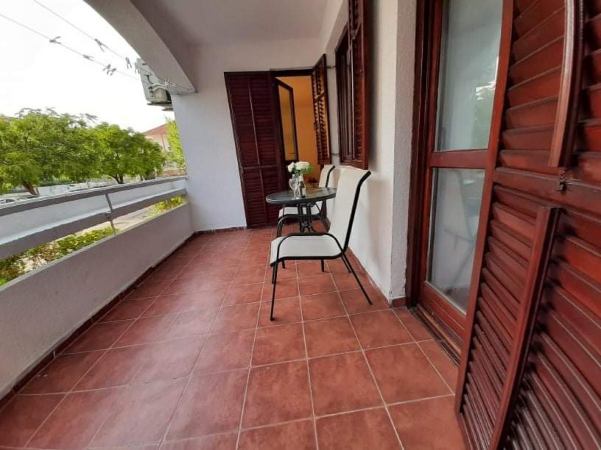 Jednosoban stan u Tivtu, 63m² 11