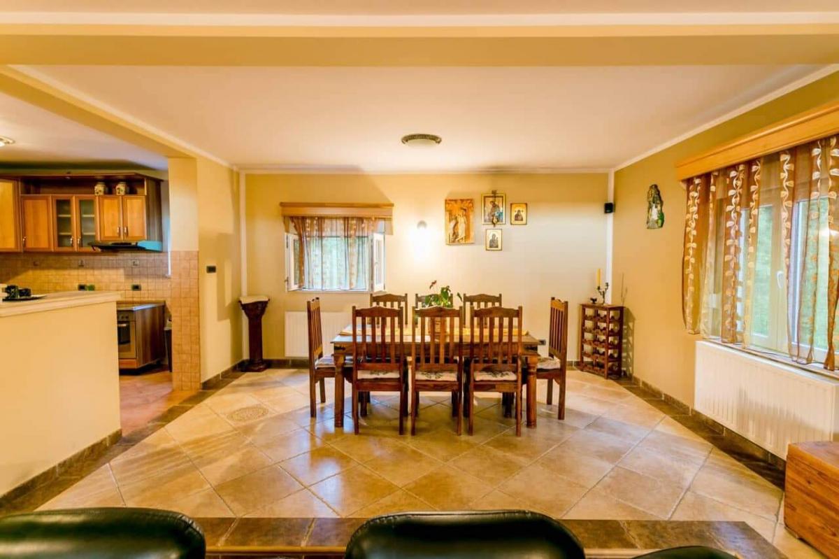 Kuća u Herceg Novom, 398m² 4