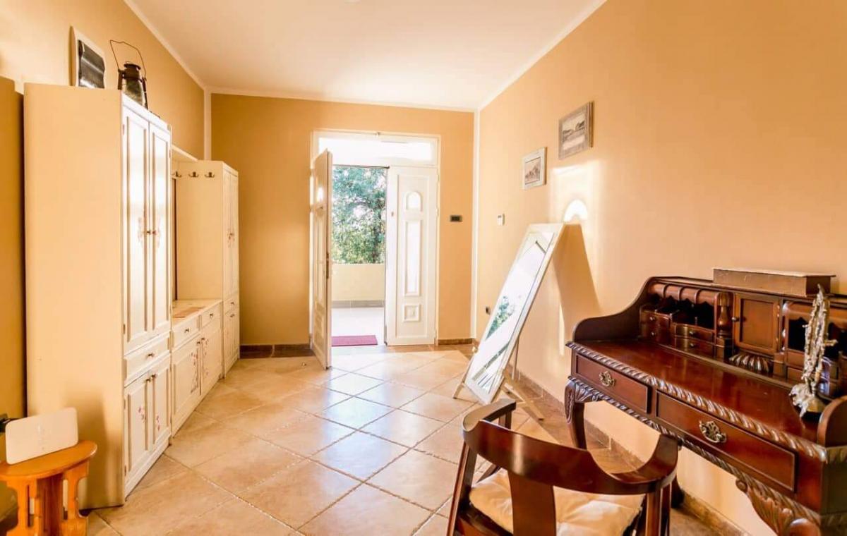 Kuća u Herceg Novom, 398m² 9