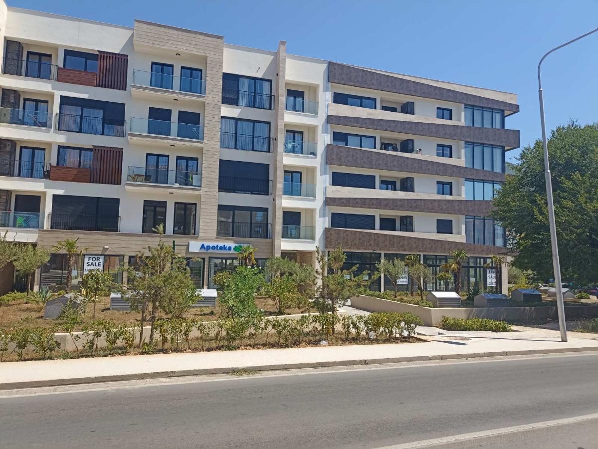For rent: One-bedroom apartment 46 m2, Tivat 11