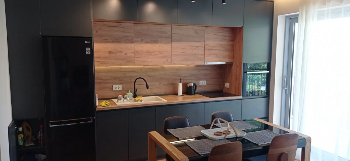 Dvosoban stan u Kotoru, 81m² 2