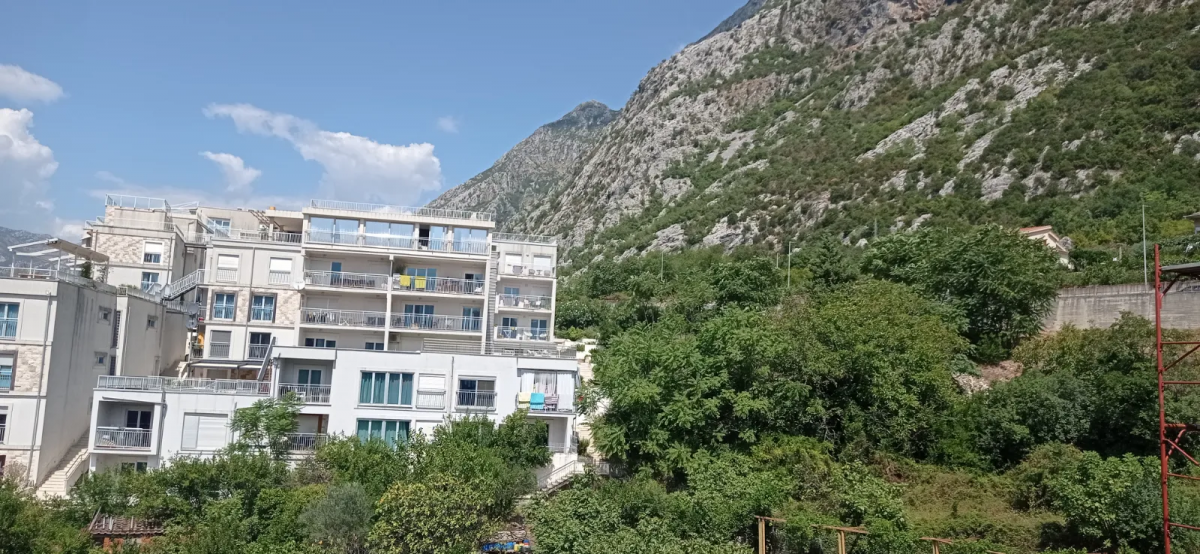 Dvosoban stan u Kotoru, 81m² 6