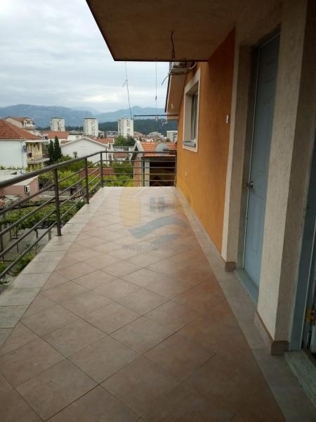 Kuća u Podgorici, 800m² 14