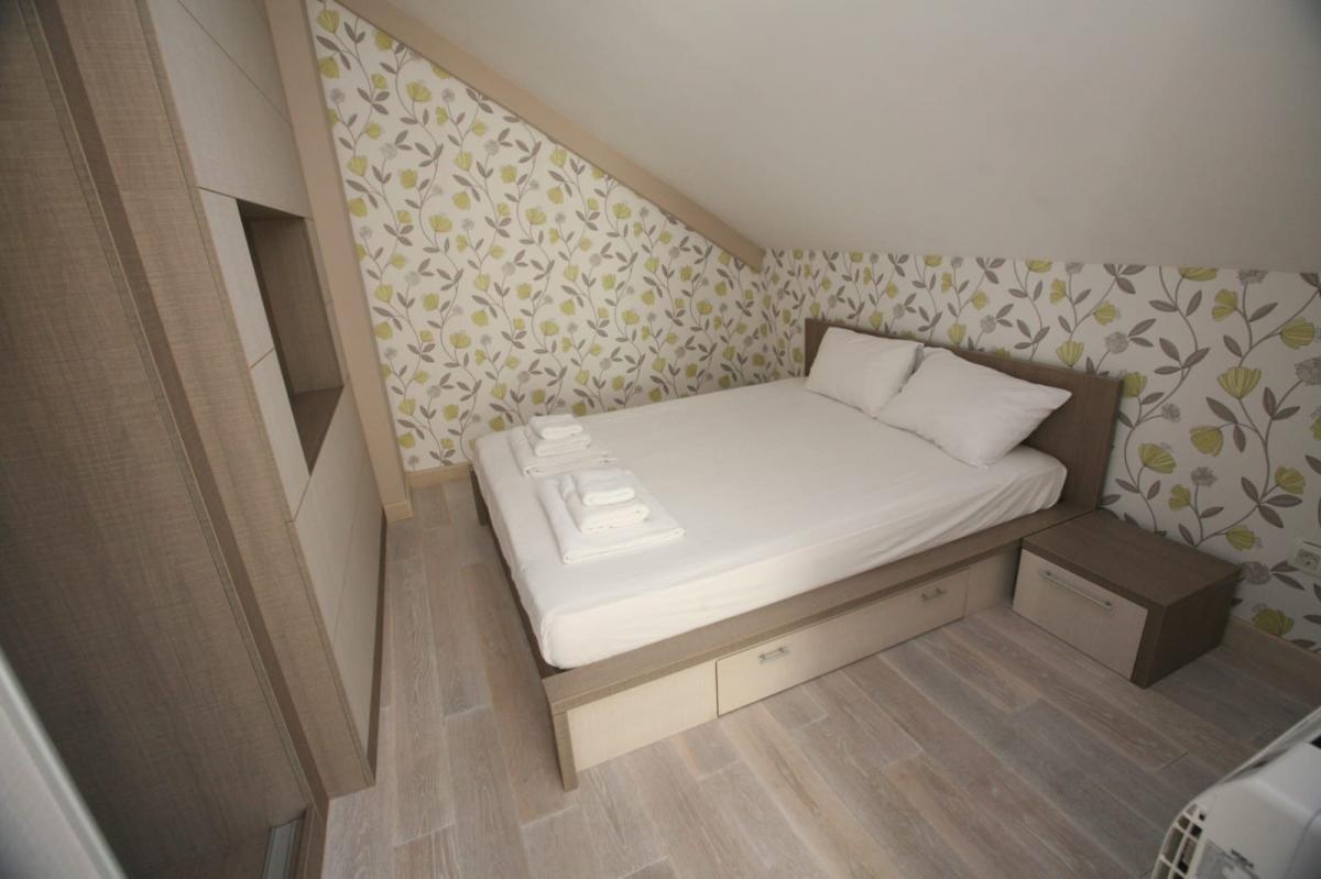 For rent: Duplex apartment with a sea view 11
