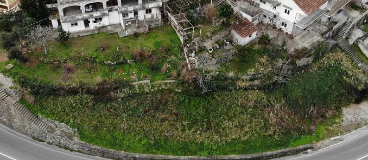 For sale: Urbanized land 1374 m2, GBA 800 m2 2