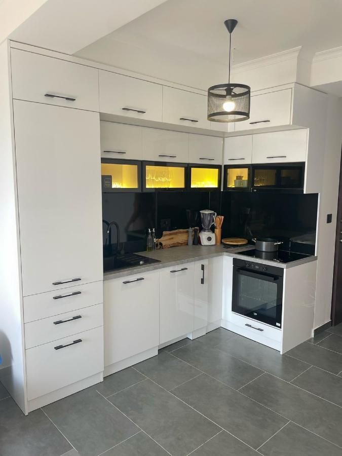 Luxurious one-bedroom apartment of 45m2 with pool in Tivat 7