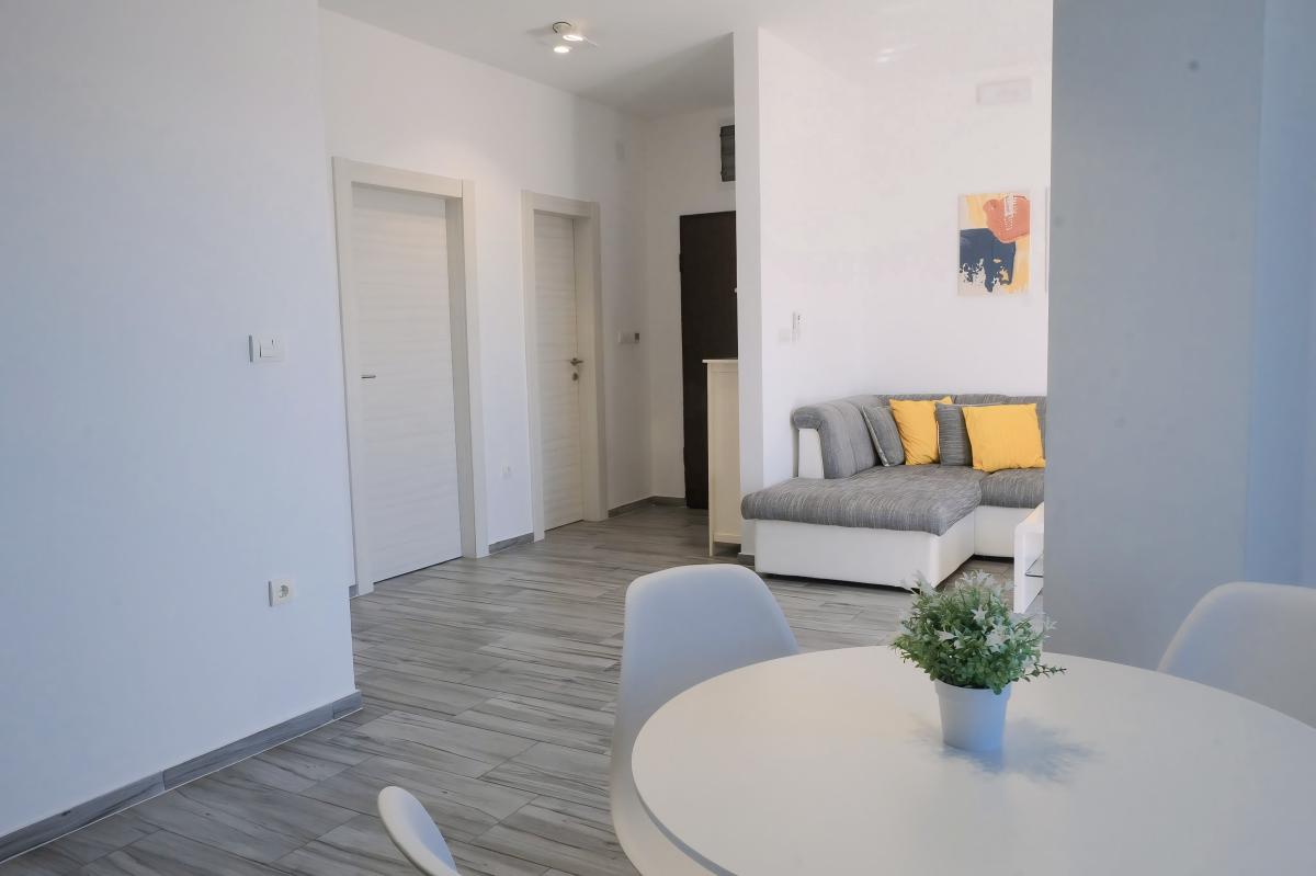 Luxurious two-bedroom apartment of 55m2 with swimming pool in Tivat 16