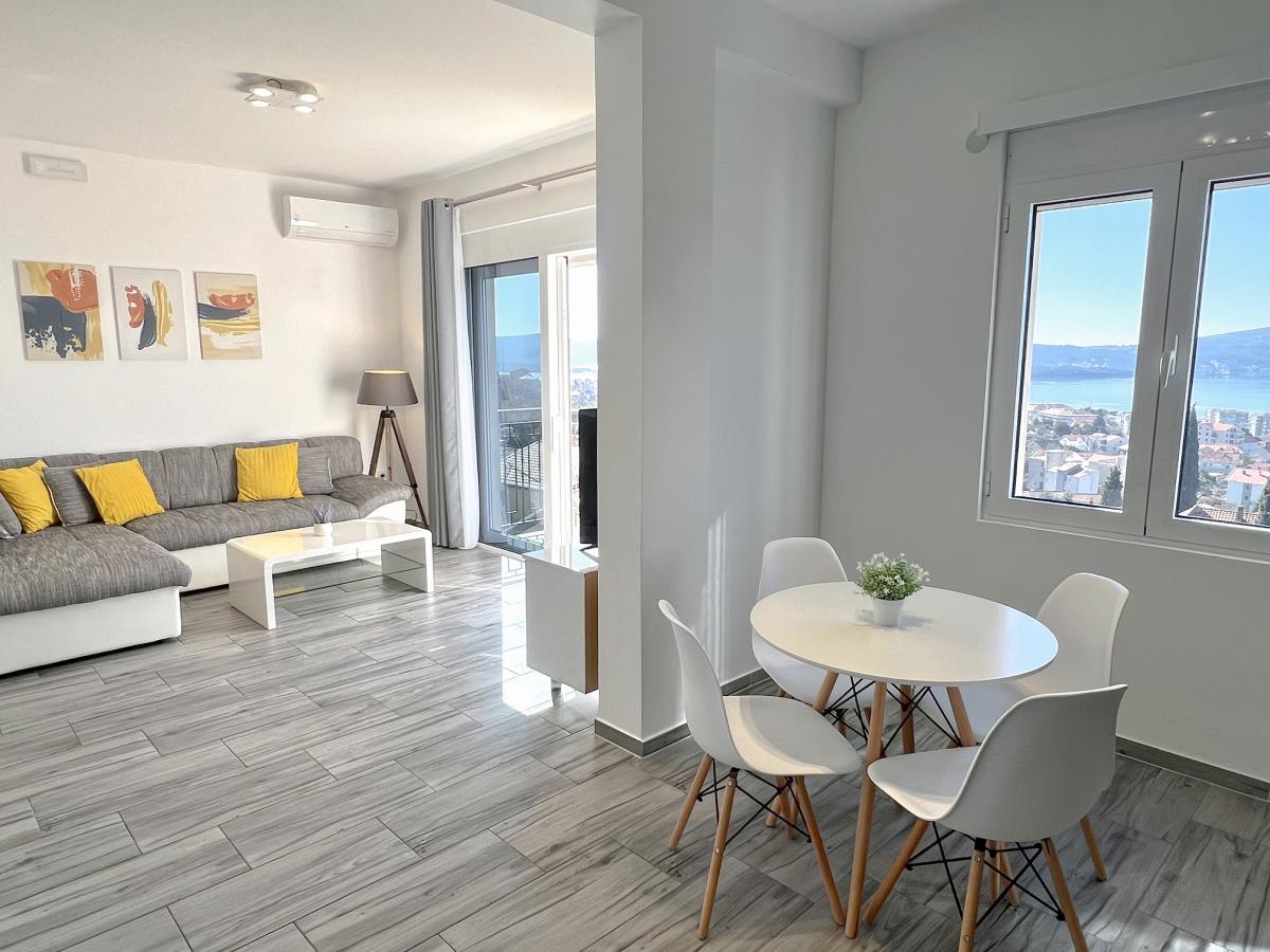 Luxurious two-bedroom apartment of 55m2 with swimming pool in Tivat 5