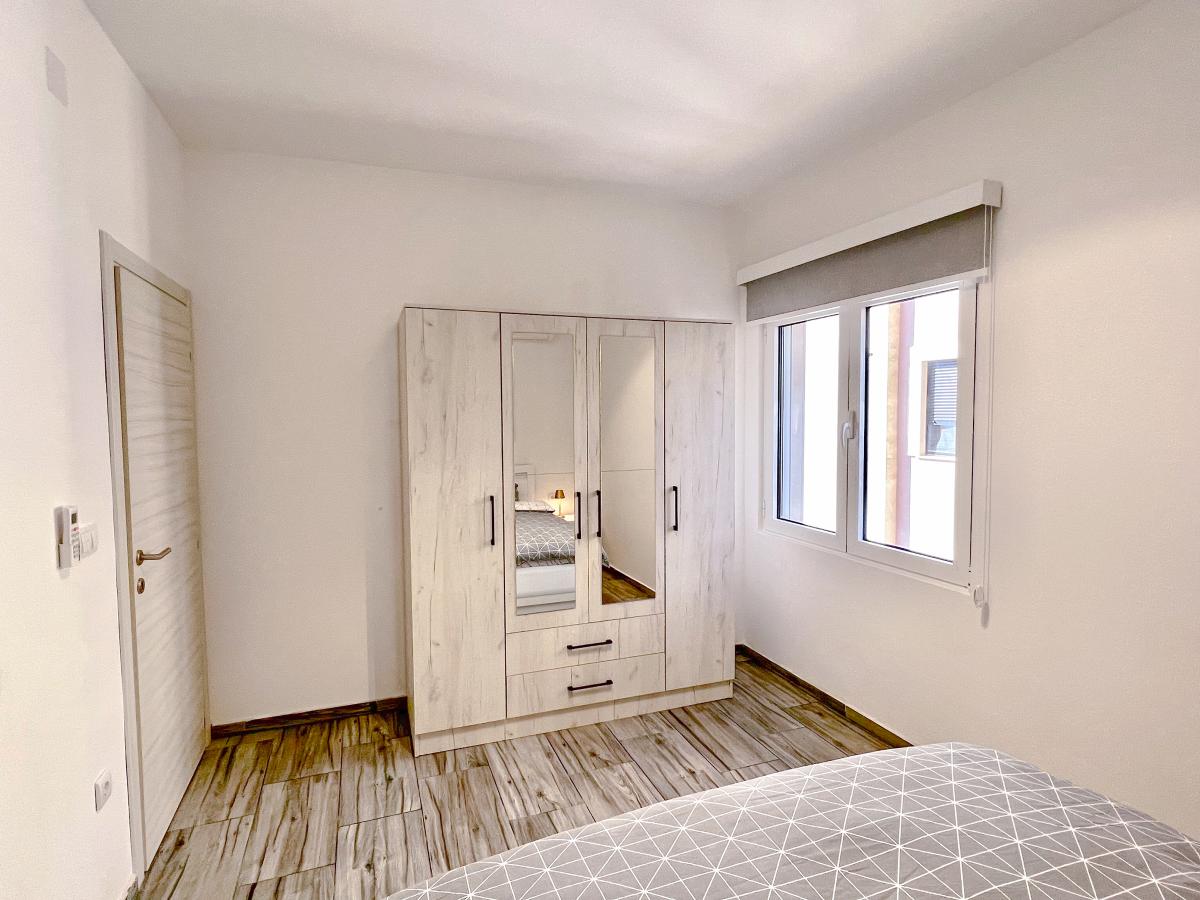 Luxurious two-bedroom apartment of 55m2 with swimming pool in Tivat 10