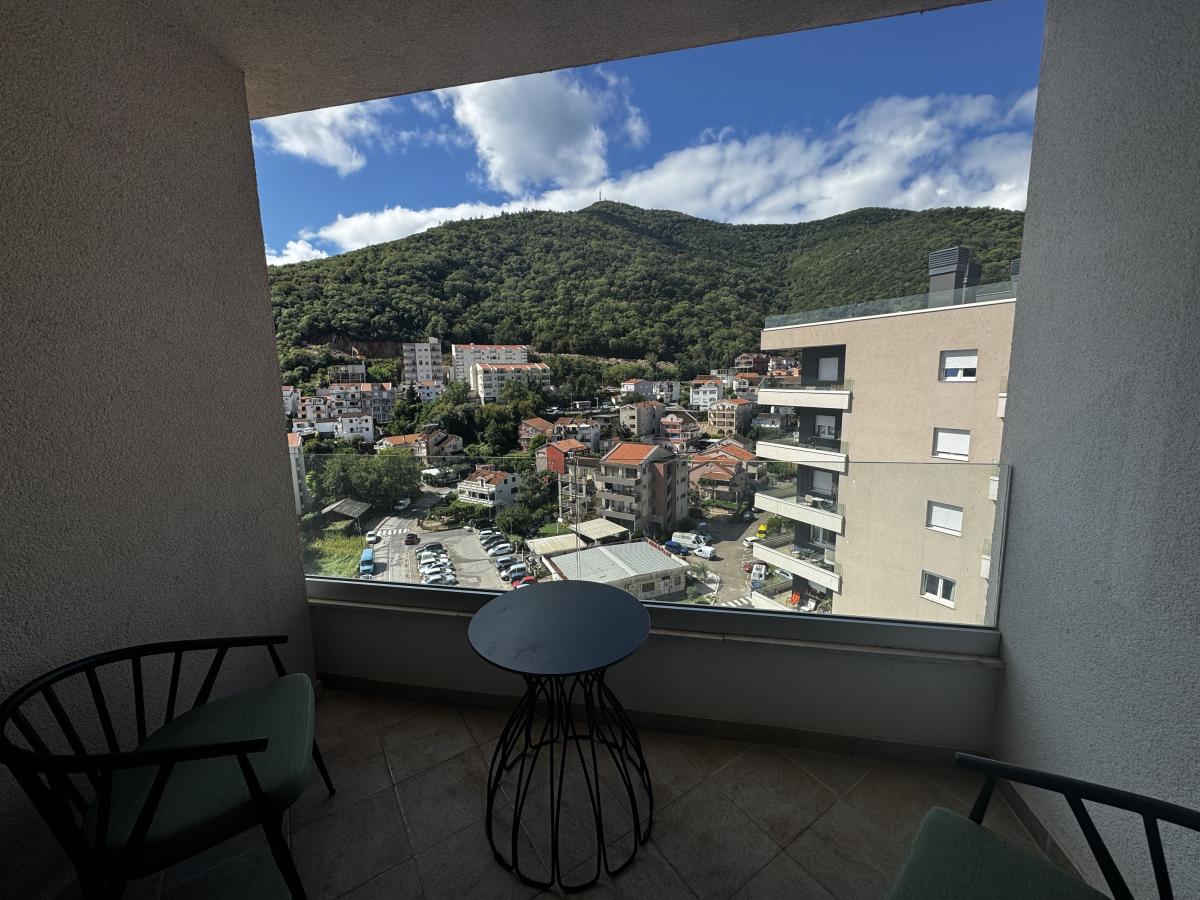 For Sale: Luxurious Spacious Penthouse 140 m2, Budva 2