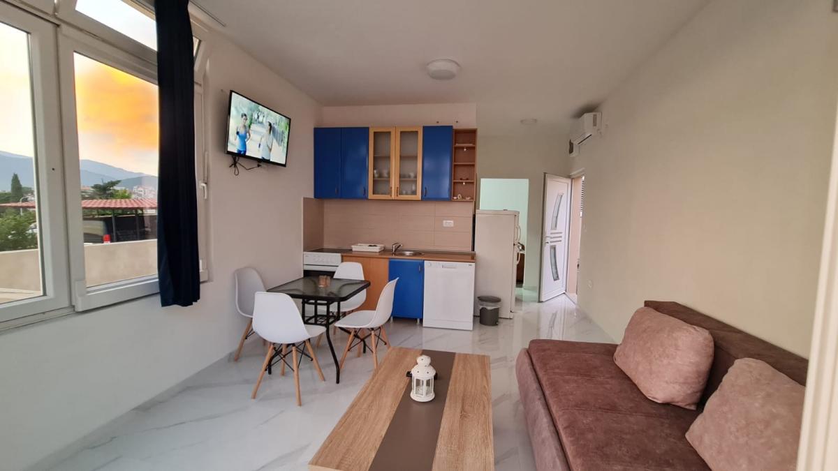 Jednoiposoban stan u Tivtu, 38m² 3