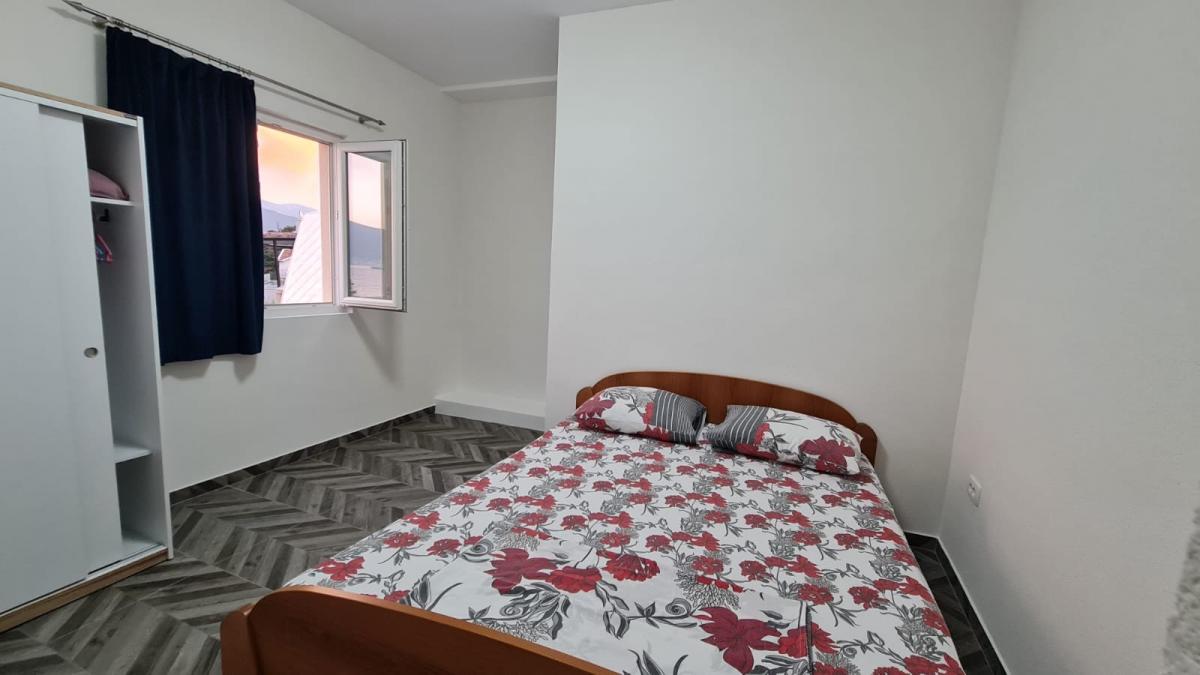 Jednoiposoban stan u Tivtu, 38m² 4