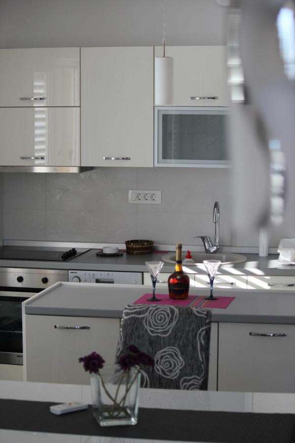 Dvoiposoban stan u Tivtu, 80m² 8
