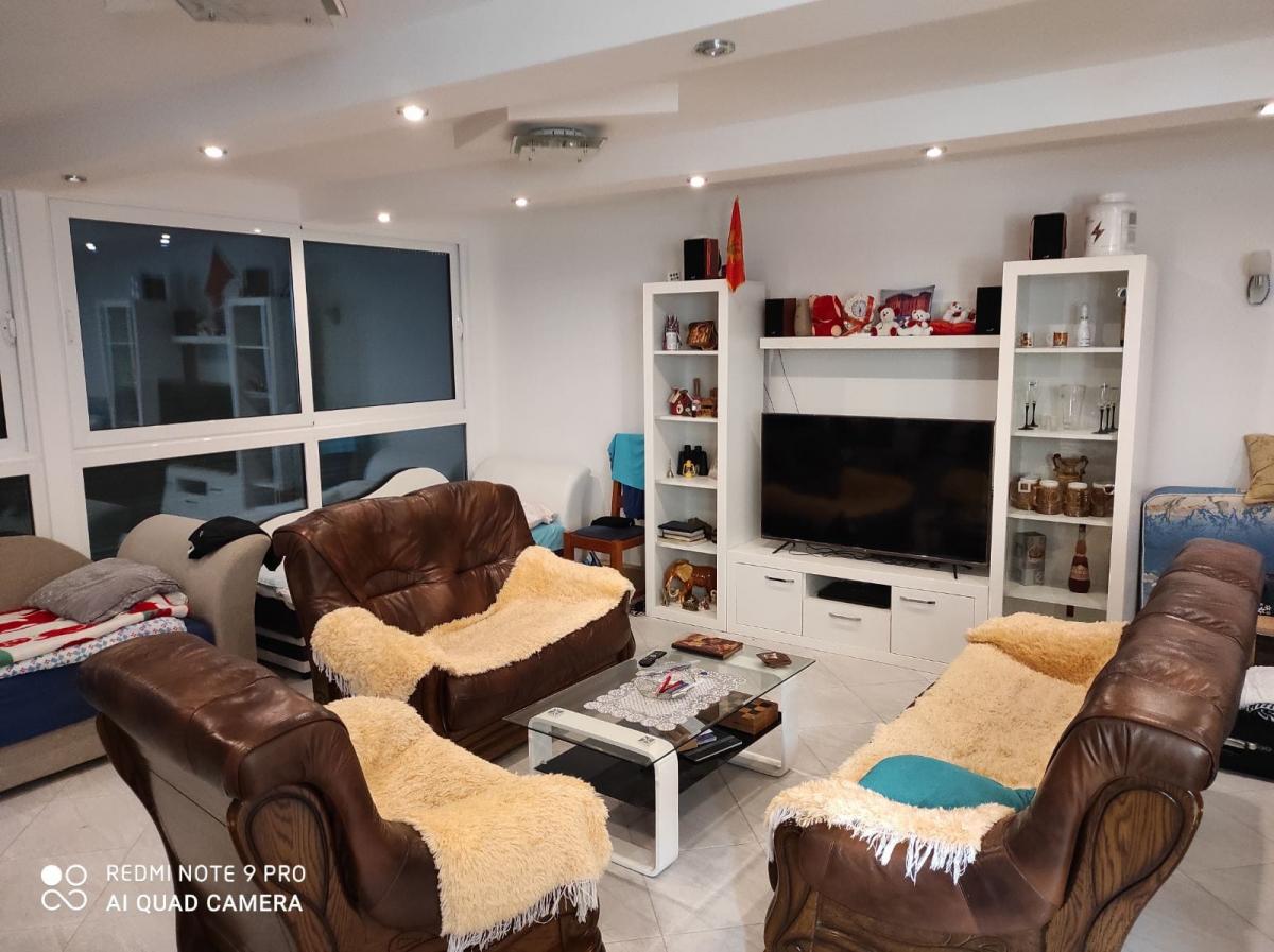 Dvosoban stan u Budvi, 126m²