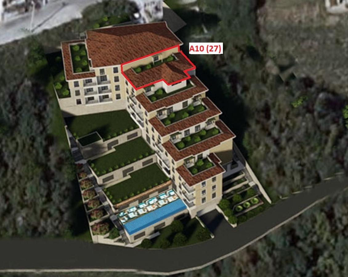 Complex in Bečići, just 700 m away from the sea; One bedroom apartment 59 m2 2