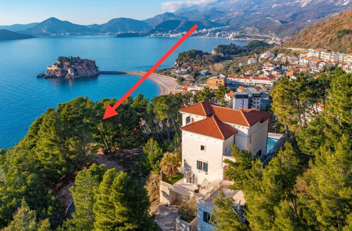 Nekretnina u Budvi, 362m² 3