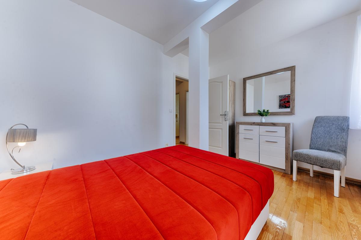 Duplex Apartment for Sale 139 m2, Sveti Stefan, 50m from the Sea, Sea View 11