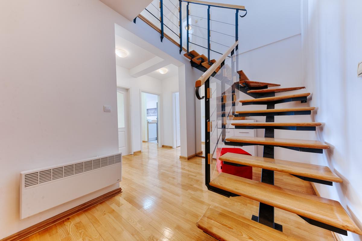 Duplex Apartment for Sale 139 m2, Sveti Stefan, 50m from the Sea, Sea View 13
