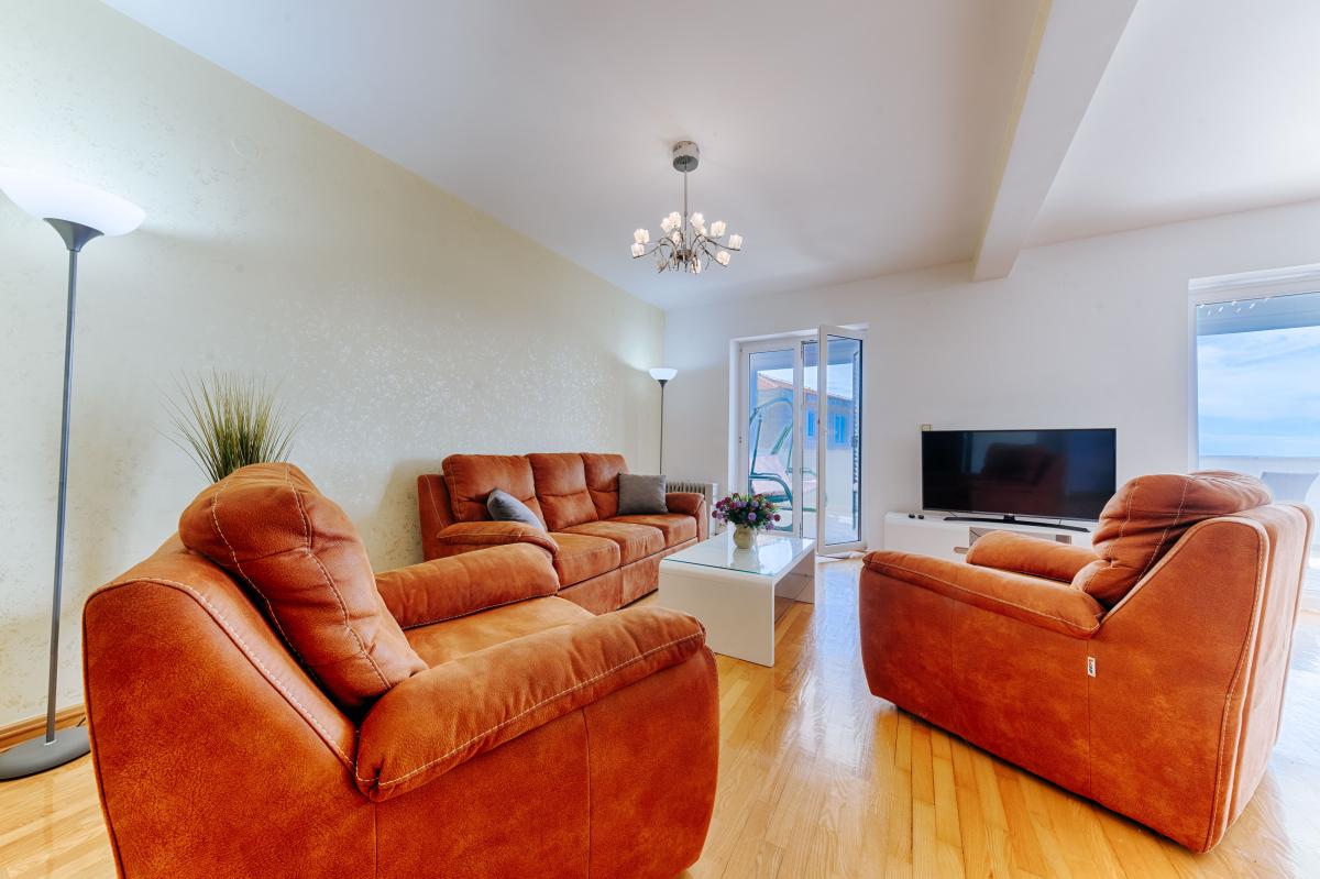 Duplex Apartment for Sale 139 m2, Sveti Stefan, 50m from the Sea, Sea View 17