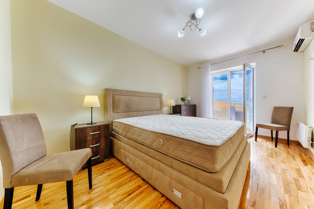 Duplex Apartment for Sale 139 m2, Sveti Stefan, 50m from the Sea, Sea View 22