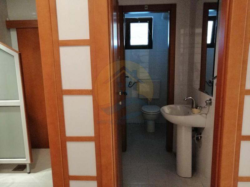 Poslovni prostor u Kotoru, 250m² 9